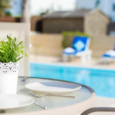 Villa Oceanview 066 *